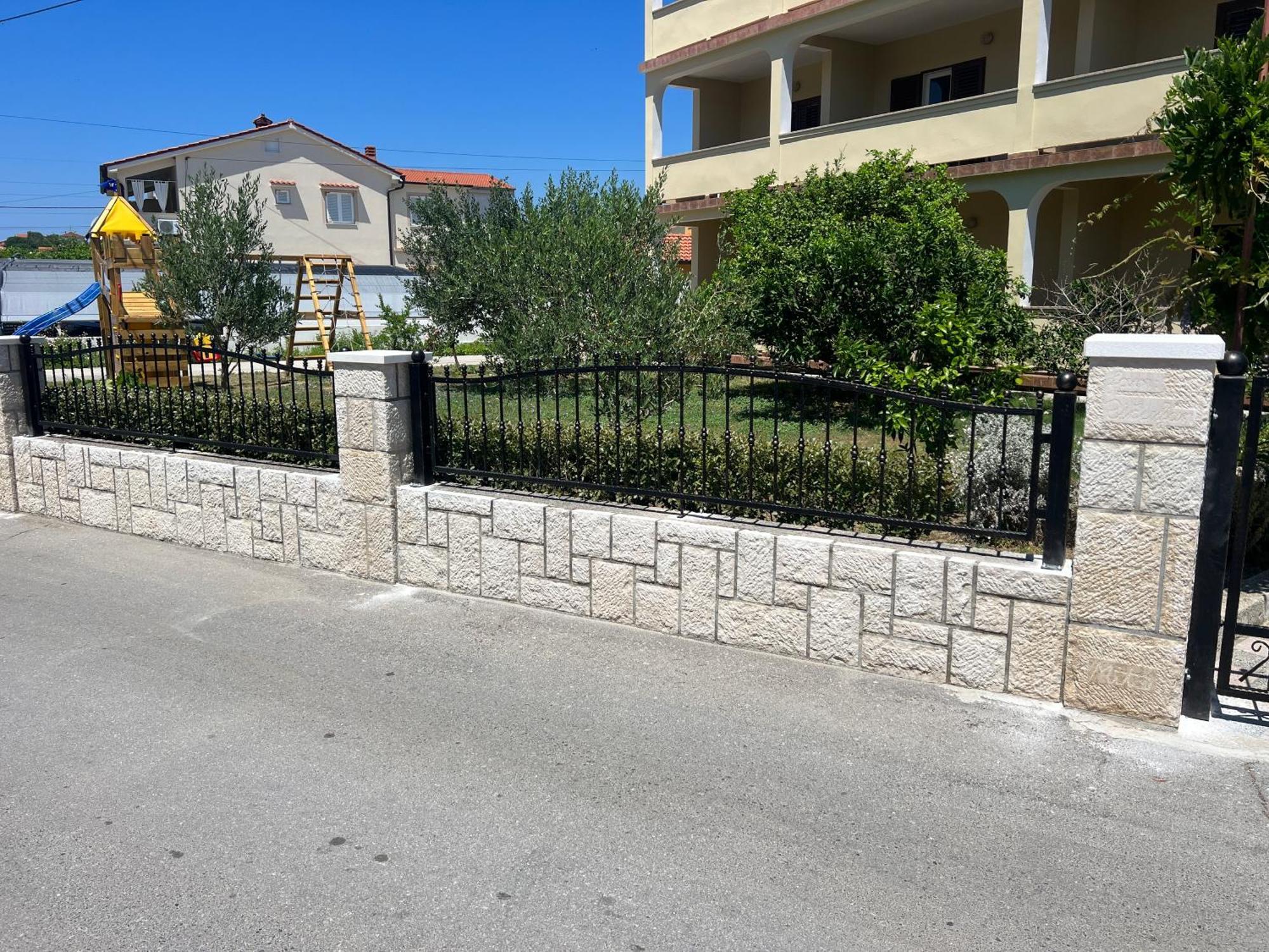 Apartments Piculjan لوبار المظهر الخارجي الصورة