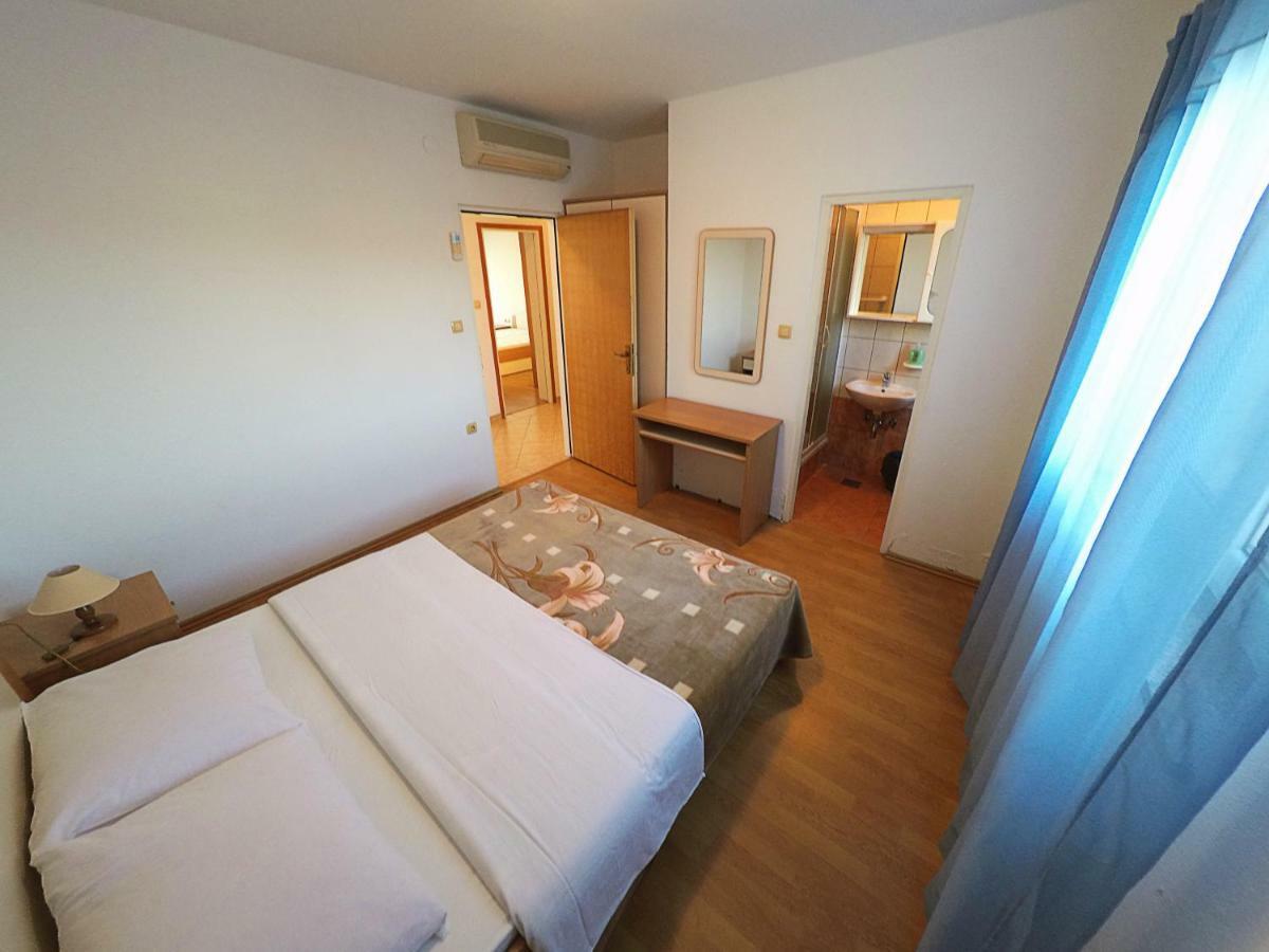 Apartments Piculjan لوبار المظهر الخارجي الصورة
